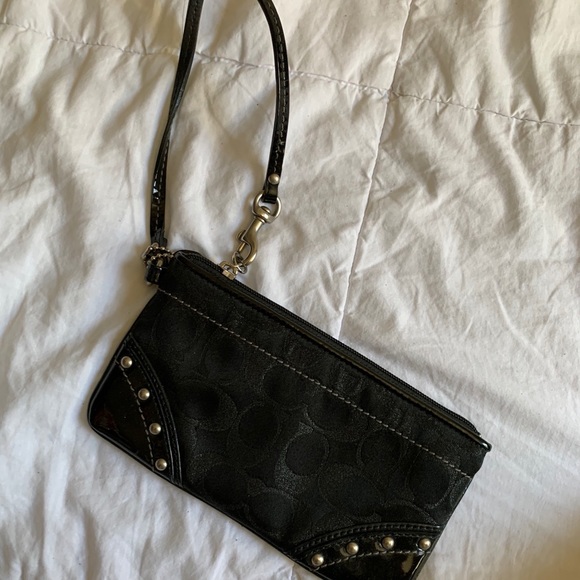 Coach wristlet - Picture 3 of 4